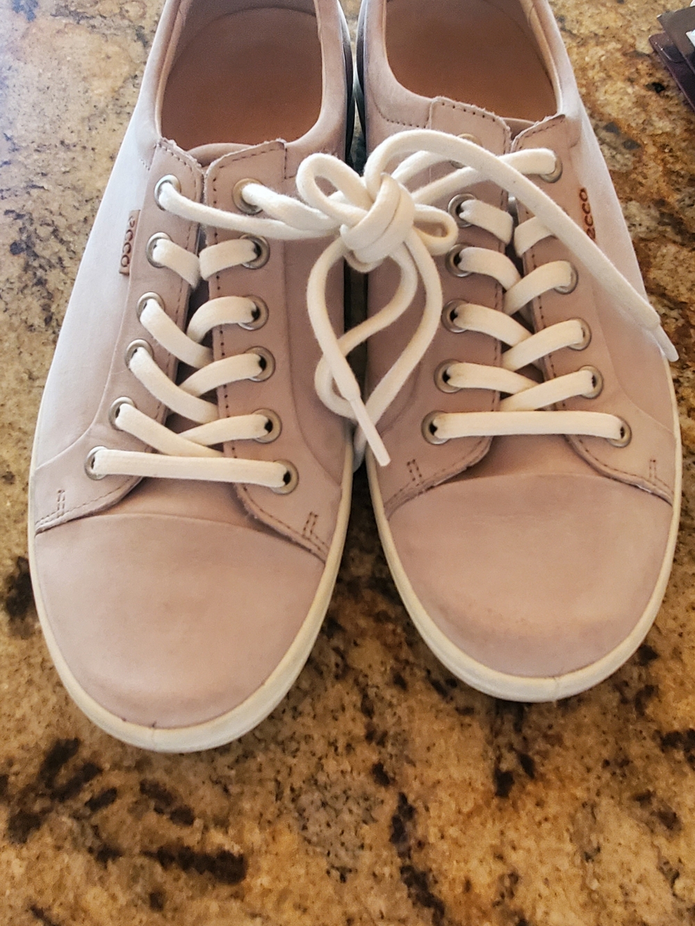 Ecco Women's Pale Pink Lace-Up Sneakers